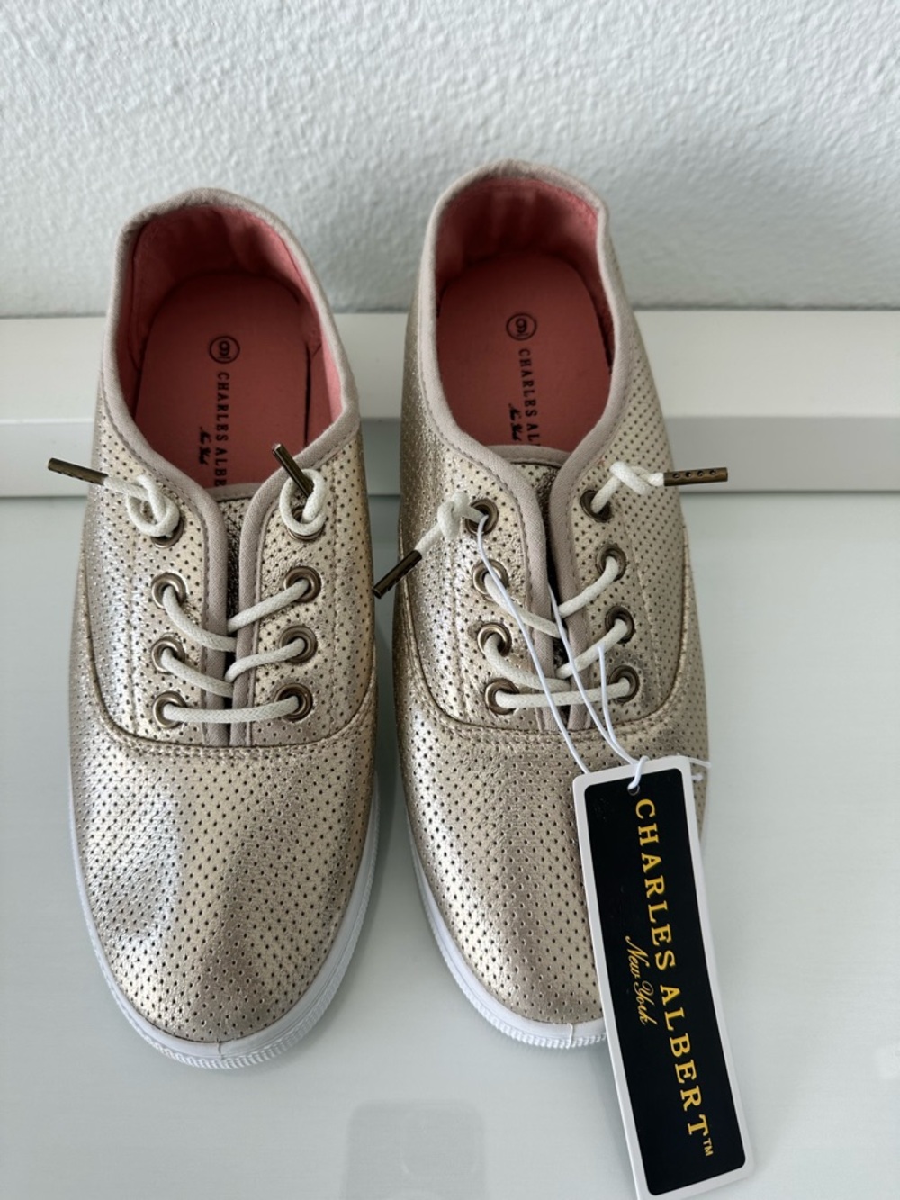 Charles Albert Metallic Gold Lace-Up Women's Sneakers | Size 9